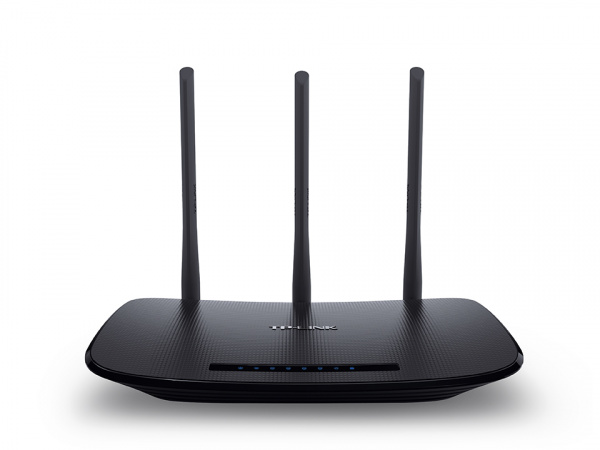 N450 Wi Fi роутер
СКОРОСТЬ: до 450 Мбит/с на 2,4 ГГц
ХАРАКТЕРИСТИКИ: 3 антенны, 1 порт WAN 10/100 Мбит/с + 4 порта LAN 10/100 Мбит/с
ОСОБЕННОСТИ: приложение Tether, режимы: роутер/точка доступа/усилитель Wi-Fi сигнала, поддержка IPv6, IPTV